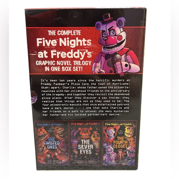 Five Nights at Freddy's Graphic Novel Trilogy Box Set - Picture 2 of 6